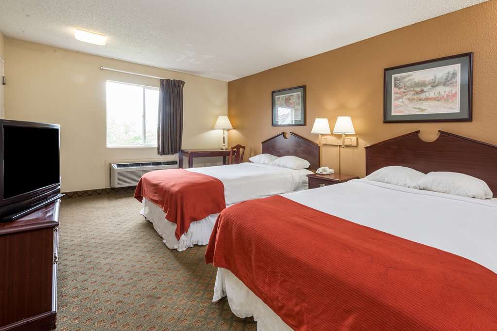 Super 8 By Wyndham Indianapolis/Ne/Castleton Area Hotel Quarto foto