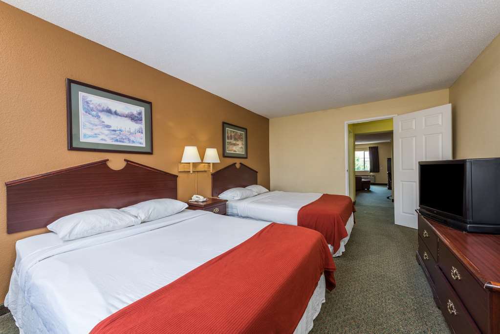 Super 8 By Wyndham Indianapolis/Ne/Castleton Area Hotel Quarto foto