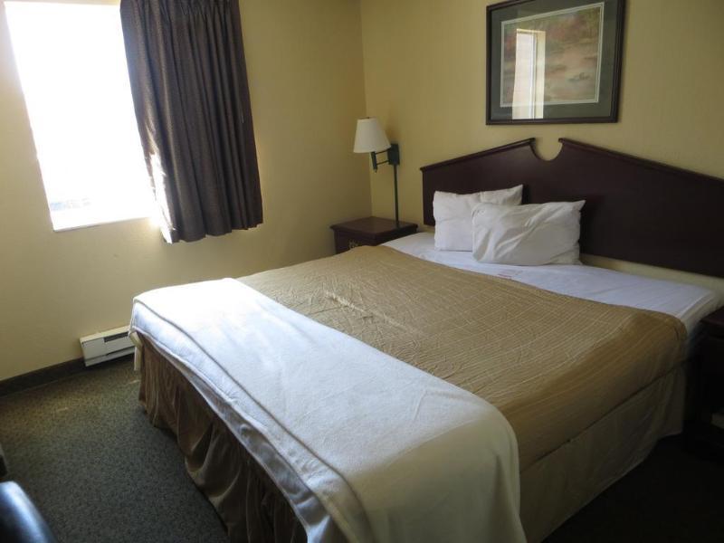 Super 8 By Wyndham Indianapolis/Ne/Castleton Area Hotel Exterior foto
